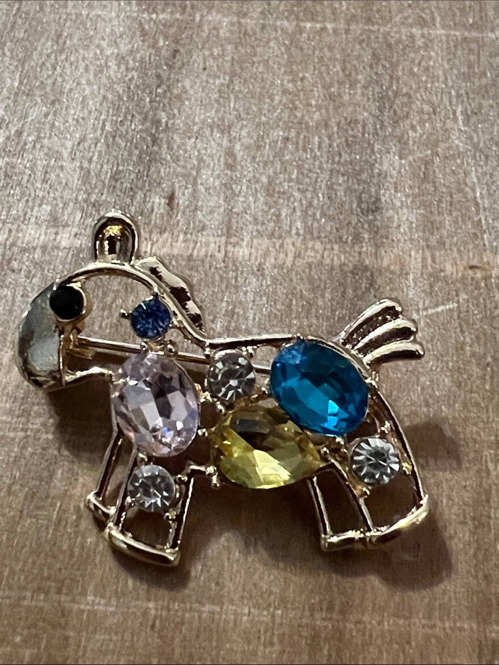 3/$18 Kids Crystal Horse Brooch - Gold with Blue, Yellow & Pink Gems Lot 509